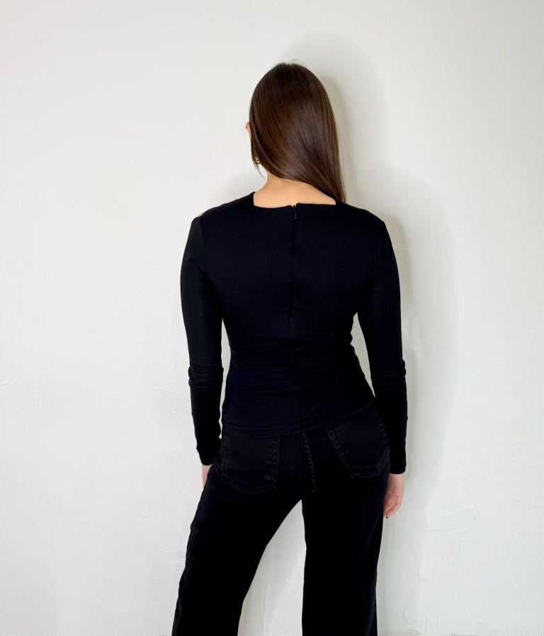 Dana Top in Black