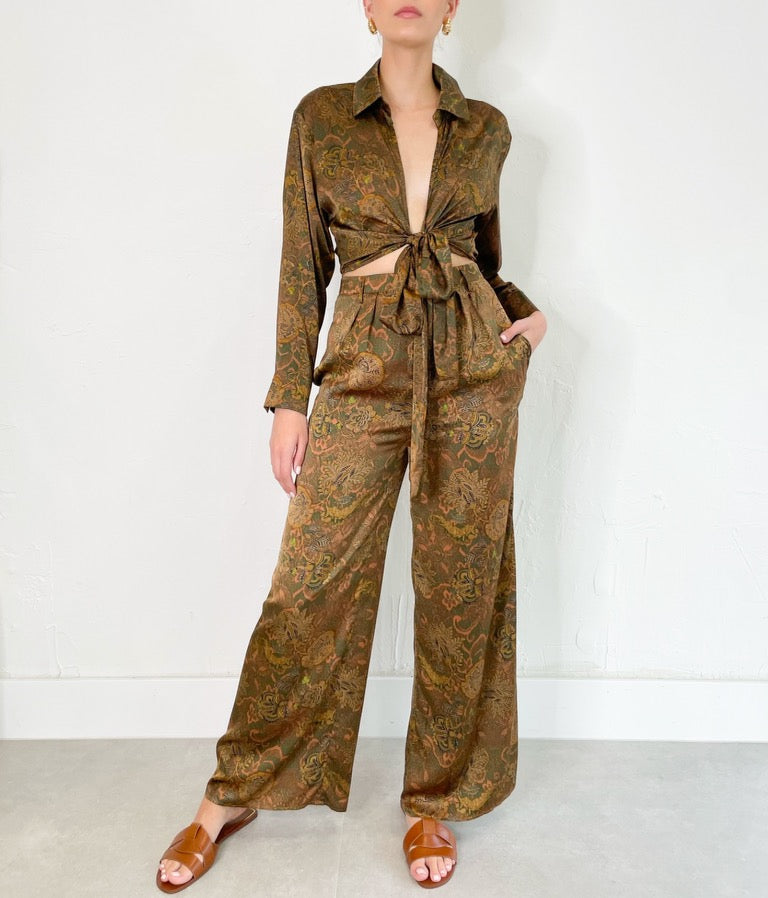 Ariana Set in Brown Multi