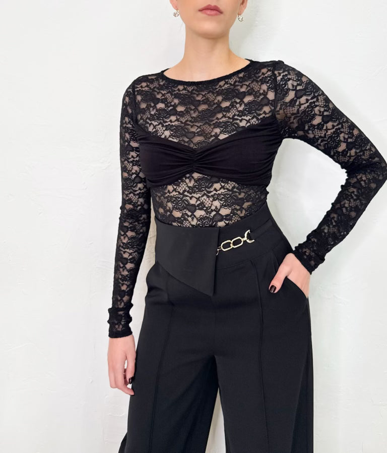 Gema Top in Black