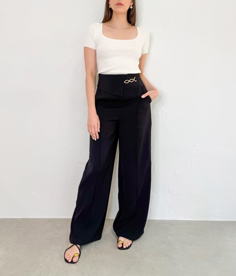 Sara Pants in Black
