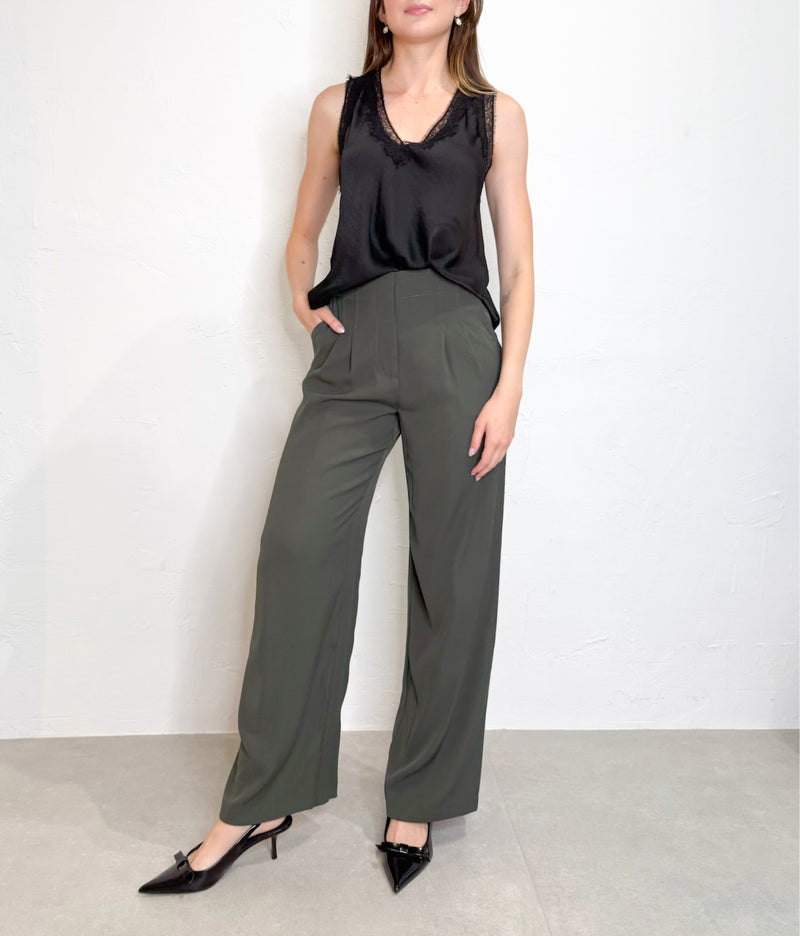 Aideline Pants in Dark Olive
