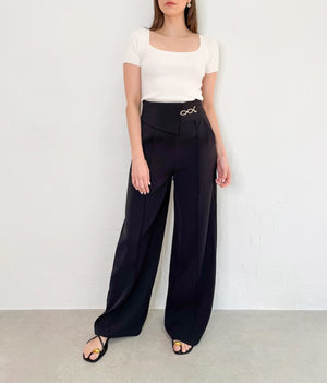 Sara Pants in Black
