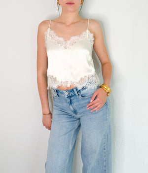 Lay Top in Cream