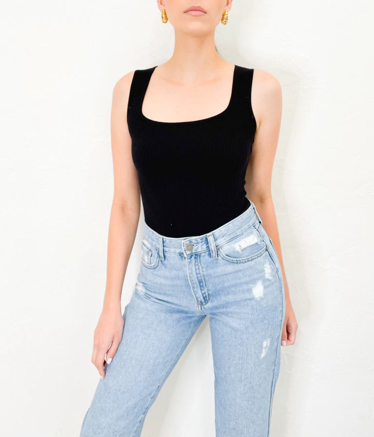 Isa Bodysuit in Black