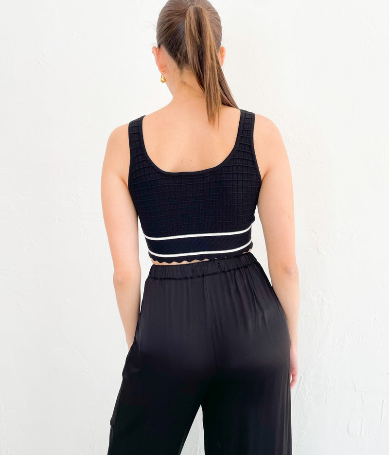 Calli Top in Black/White