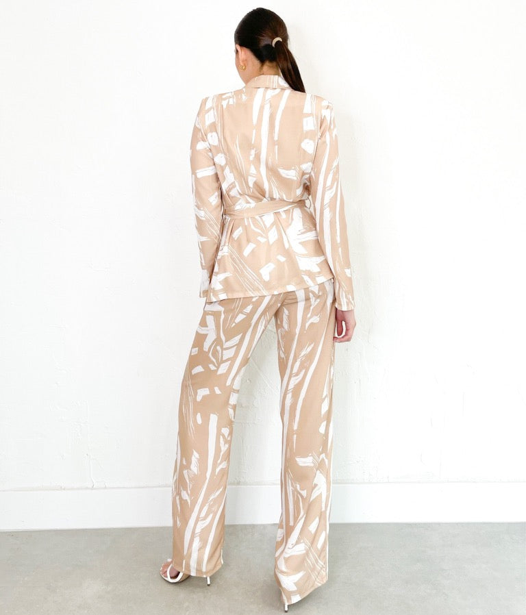 Sarah Set in Nude/White